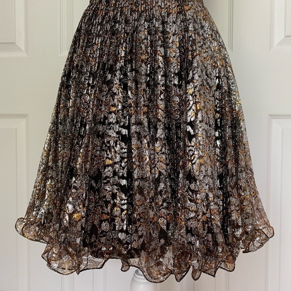 Lilli Diamond California- Vintage Collectors Lace Floral Metallic Mini Dress - Picture 5 of 13